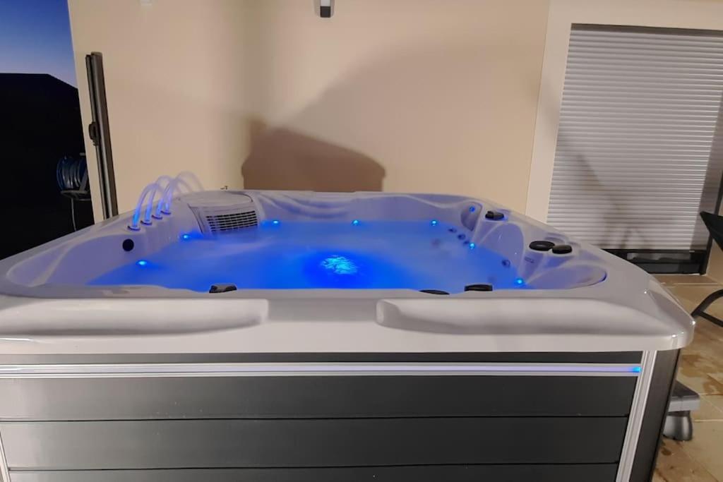 Villa Drome Jacuzzi La Maison D'A Cote Chatuzange-le-Goubet Dış mekan fotoğraf