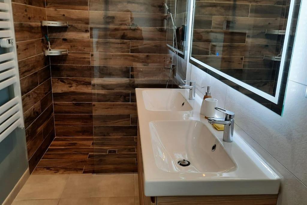 Villa Drome Jacuzzi La Maison D'A Cote Chatuzange-le-Goubet Dış mekan fotoğraf